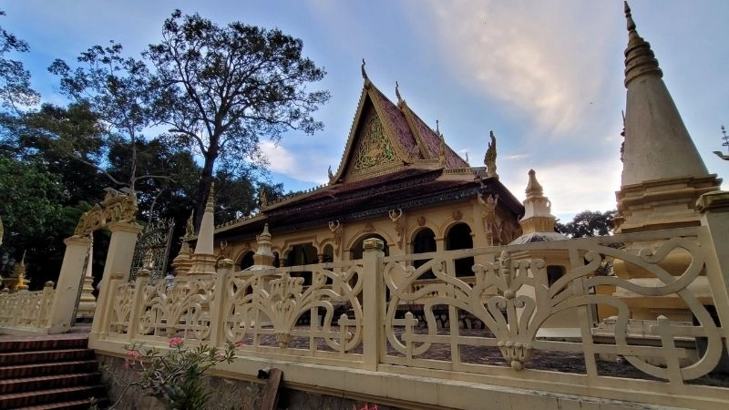 Kinh nghiệm cá nhân khi khám phá Chùa Âng