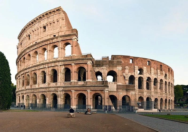 Thả hồn vào Khung cảnh Colosseum lịch sử kỳ vĩ
