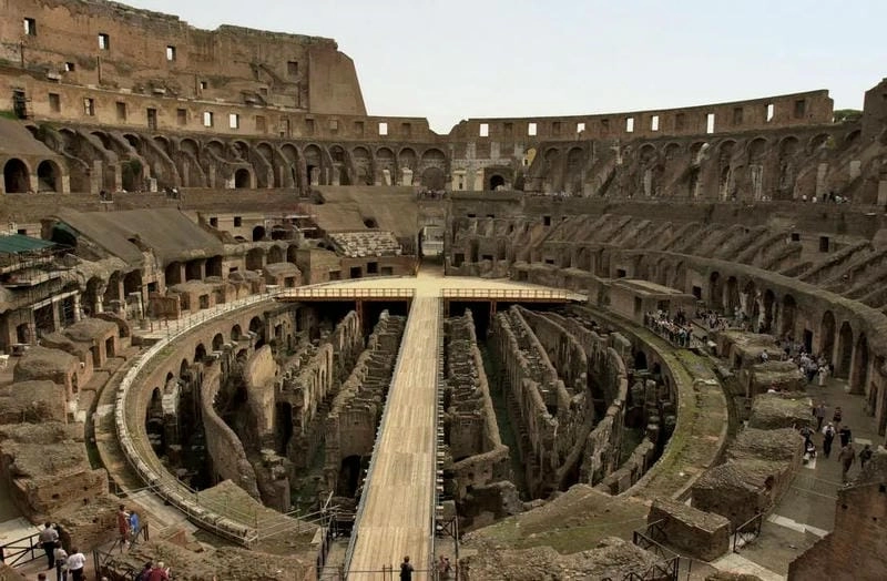 Khám phá Ý Colosseum khung cảnh Colosseum tráng lệ