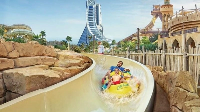 Công viên nước Wild Wadi là điểm vui chơi hấp dẫn
