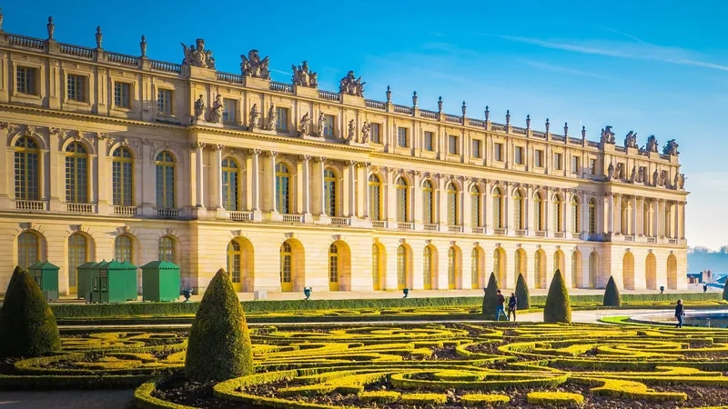 Cung điện Versailles cho ta cảm nhận vẻ đẹp thời kỳ vua chúa