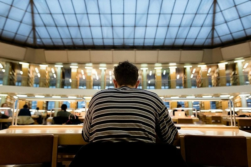 Khám phá Hình ảnh Đại học Cambridge góc nhìn độc đáo mùa thu