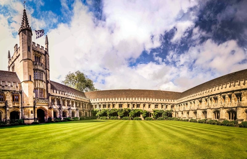 Trải nghiệm học tập tại Đại học Oxford với cơ sở vật chất hiện đại
