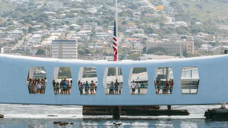Tìm hiểu Thiết kế USS Arizona Memorial ấn tượng