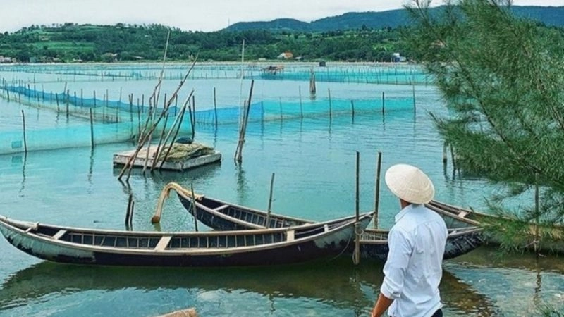 Bình yên Đầm Ô Loan giữa không gian tĩnh lặng