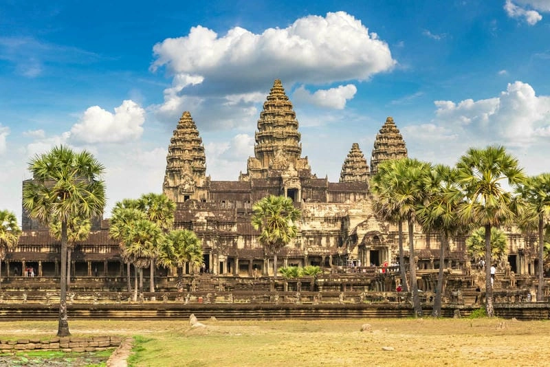 Ngắm trọn vẻ đẹp Angkor Wat hoàng hôn