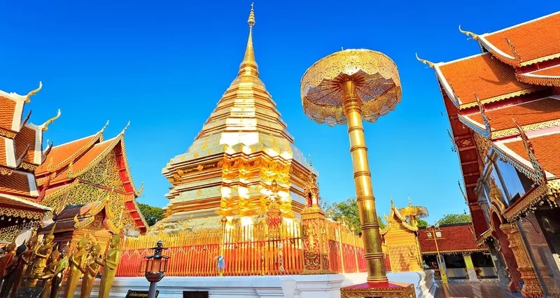 Đồi Doi Suthep nổi bật với chùa vàng rực rỡ