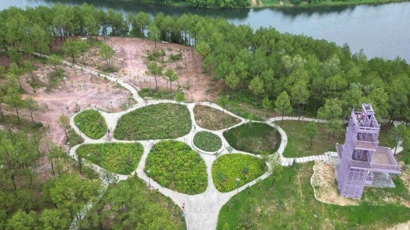 View Đồi Vọng Cảnh ôm trọn cảnh sắc cố đô