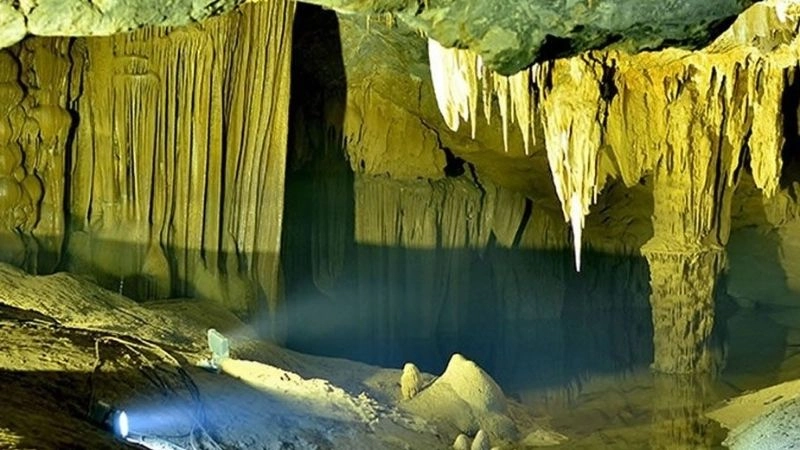 Cảnh quan Động Thiên Đường đẹp như tranh vẽ