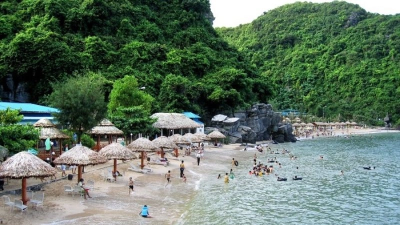 Thả hồn bình yên trên bờ cát trắng Đảo Cát Bà