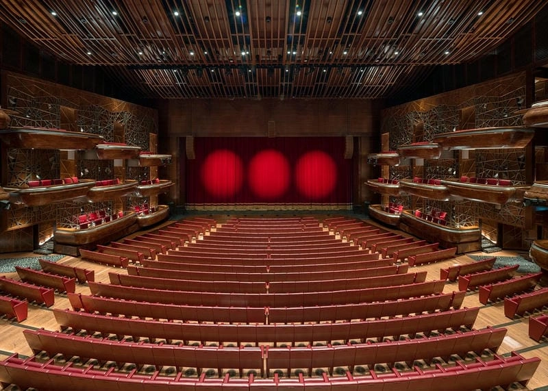 Các chương trình biểu diễn đa dạng tại Dubai Opera