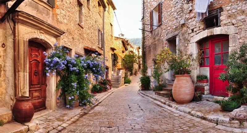 Nhịp sống French Riviera tạo cảm hứng cho mọi người