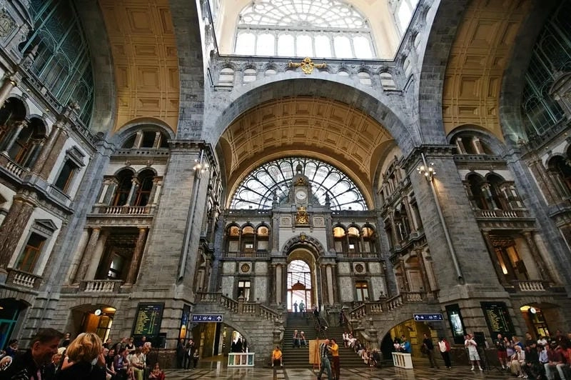 Tìm hiểu Antwerp Central Station hình ảnh mới nhất