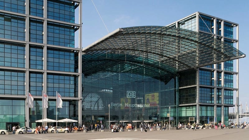 Giới thiệu về Ga Trung tâm Berlin Hauptbahnhof