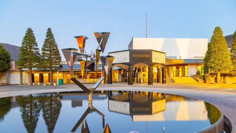 Hakone yên bình với hồ nước trong xanh