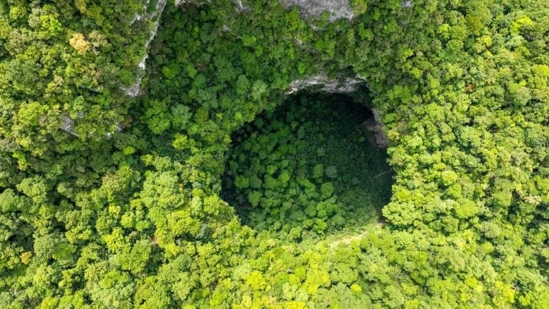 Khám phá Hang Sơn Đoòng hành trình mạo hiểm