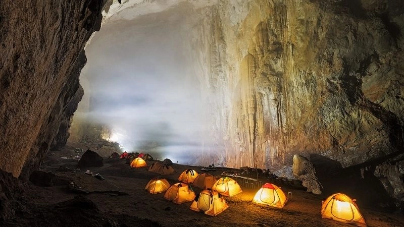 Cắm trại Hang Sơn Đoòng trải nghiệm độc đáo
