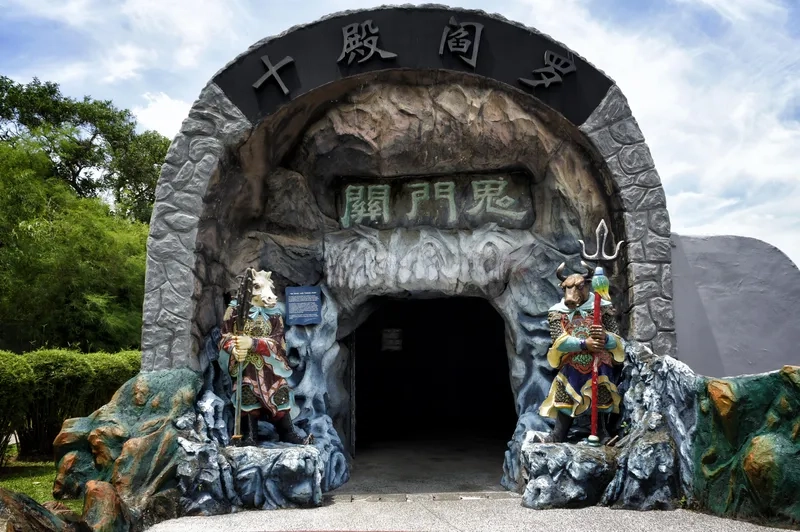 Ngỡ ngàng trước nghệ thuật điêu khắc Haw Par Villa