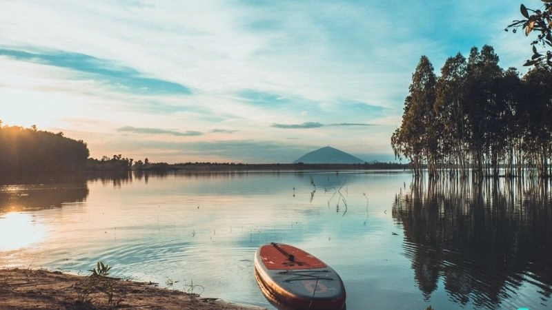 Hồ Dầu Tiếng Tây Ninh ảnh đẹp yên bình