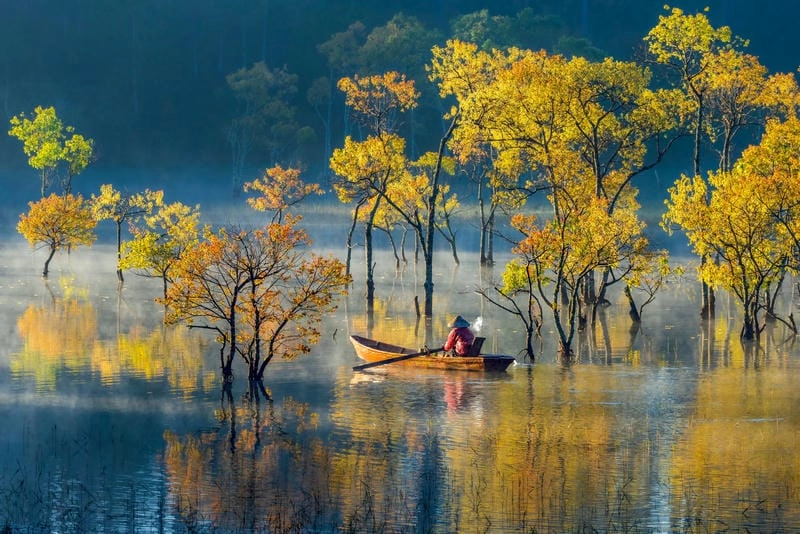 Hồ Suối Lam yên bình giữa núi rừng Bình Phước