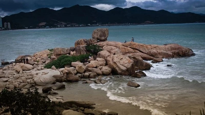 Thời điểm lý tưởng để đến Hòn Chồng - Hòn Vợ