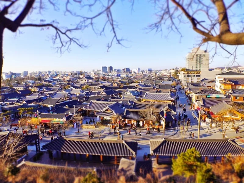 Khám phá Jeonju qua những con ngõ nhỏ