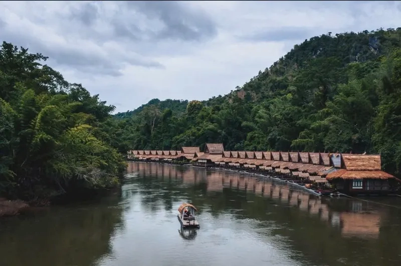 Kanchanaburi cuốn hút bởi không khí trong lành