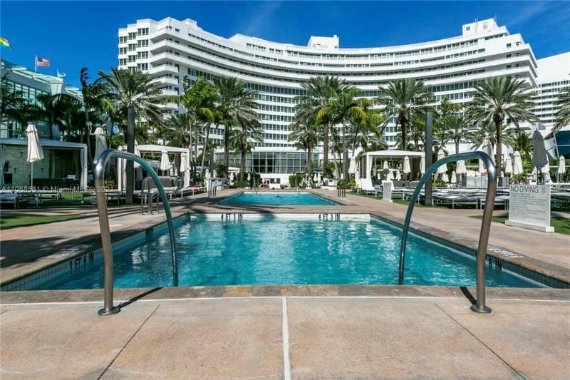 Trải nghiệm tại Khách sạn Miami Beach đẳng cấp