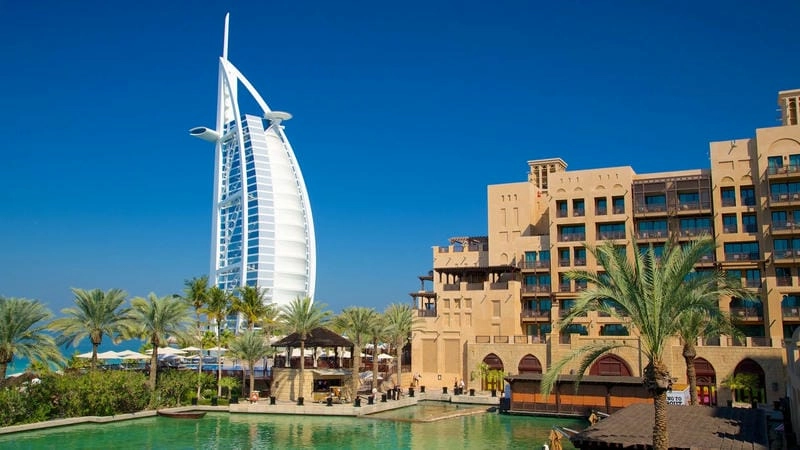 Kiến trúc và không gian ấn tượng của Khu nghỉ dưỡng Madinat Jumeirah
