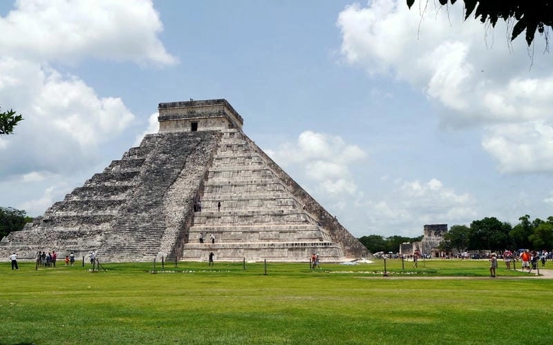Dạo bước Thành phố cổ Chichen Itza thanh bình