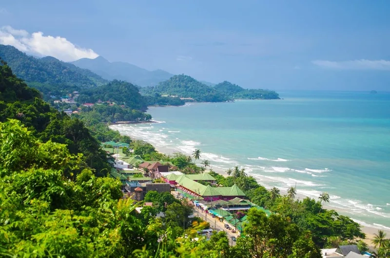 Koh Chang là hòn đảo yên bình giữa biển