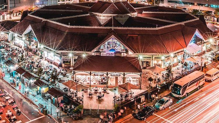 Lau Pa Sat về đêm Không khí nhộn nhịp và ánh đèn lung linh buổi tối