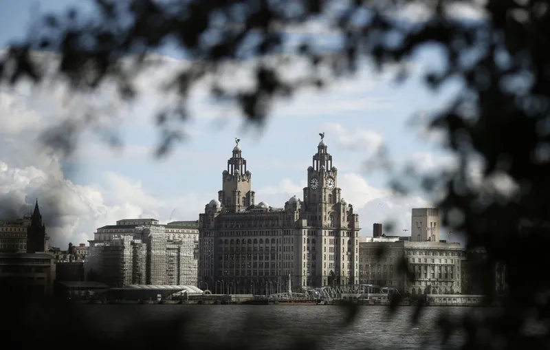 Liverpool nổi tiếng với câu lạc bộ bóng đá huyền thoại