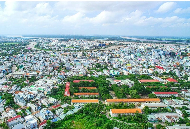 Cuộc sống sông nước tại Làng nổi Long Xuyên