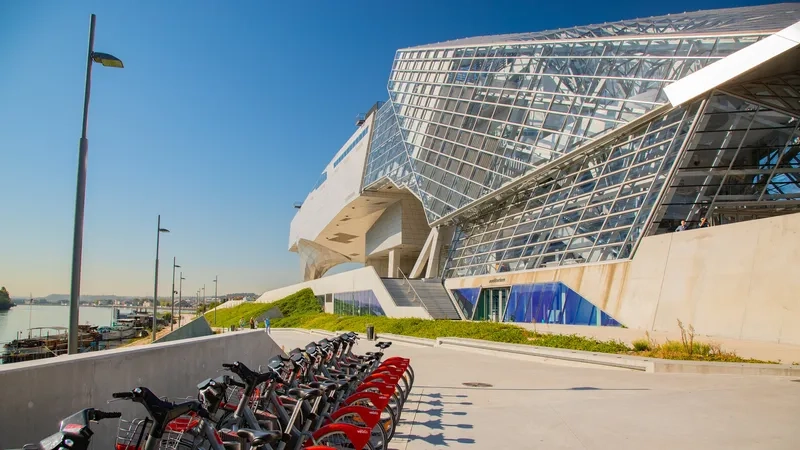 Lyon mê hoặc bởi vẻ đẹp kiến trúc Gothic