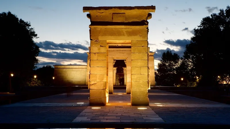 Madrid mang vẻ đẹp cổ kính và hiện đại