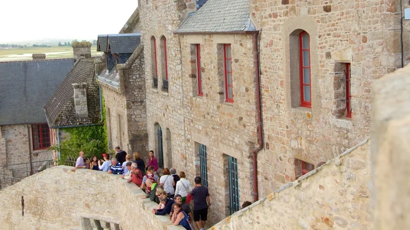 Lịch sử hình thành và phát triển của Mont Saint-Michel