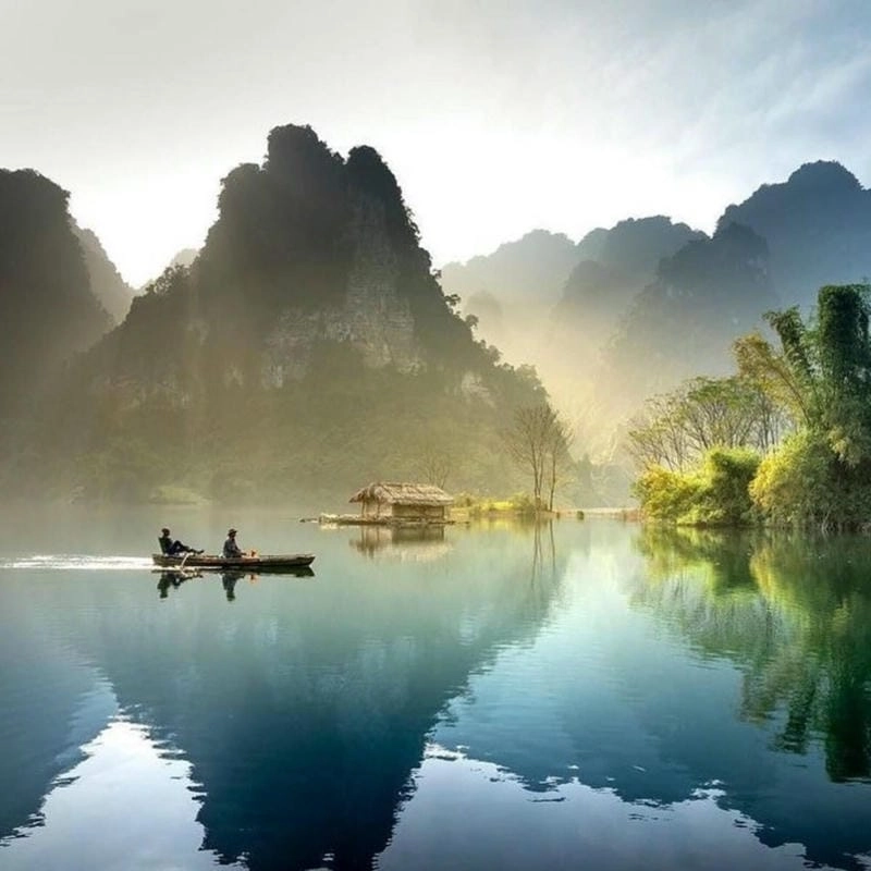 Xanh thẳm hoang sơ rừng quanh Ba Bể