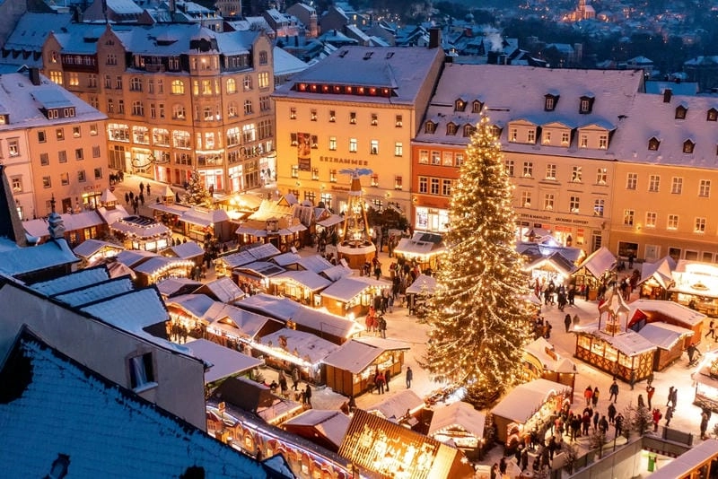 Hoàng hôn Munich rực rỡ sắc màu Giáng sinh