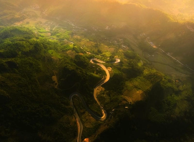 Bình minh sương mù Bắc Kạn tạo khung cảnh dịu dàng say