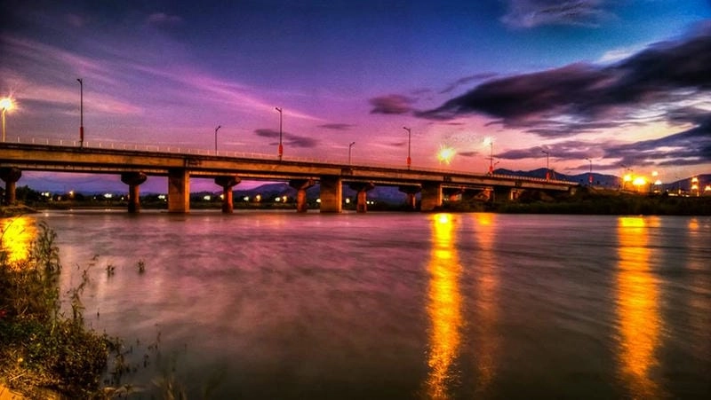 Kon Tum về đêm mùa đông sương mù thêm huyền ảo