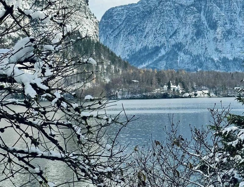 Hoàng hôn Áo lãng mạn trong màn tuyết trắng