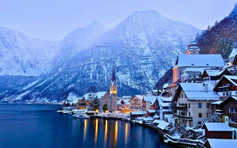 Mùa đông về đêm Hallstatt huyền ảo