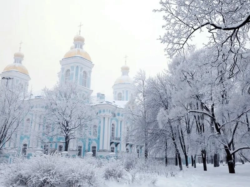 Nga thơ mộng trong sắc tuyết trắng St. Petersburg