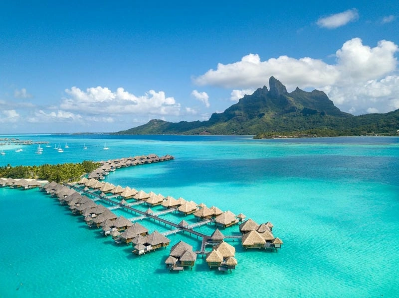 Ảnh bãi biển Bora Bora đầy nắng và gió
