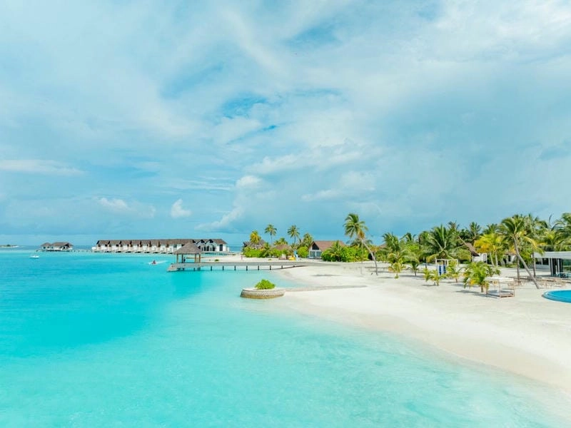 Biển xanh Maldives vẫy gọi du khách mùa hè