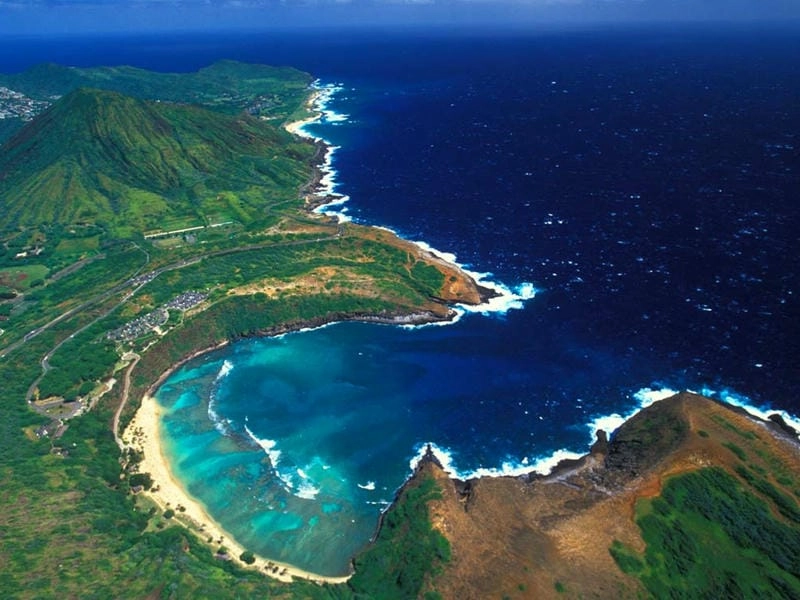 Hawaii thơ mộng với bãi biển Waikiki