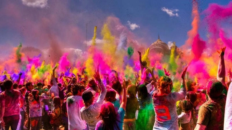 Lễ hội màu sắc Holi ở Ấn Độ là trải nghiệm khó quên