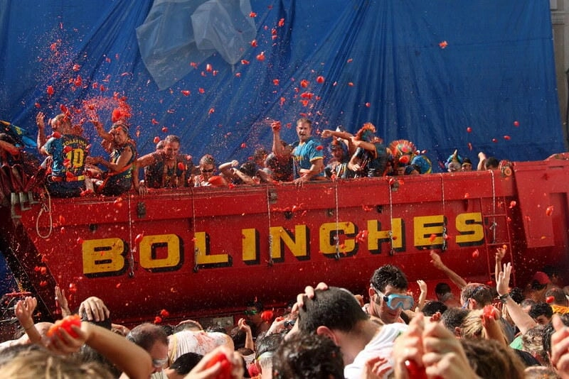 Không khí sôi động của mùa hè lễ hội La Tomatina Tây Ban Nha thật tuyệt vời