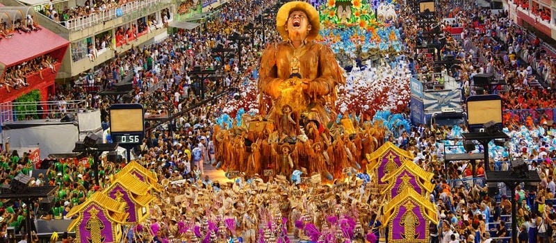 Không khí sôi động của lễ hội Rio Carnival tại Brazil thật tuyệt vời